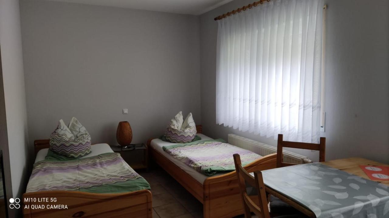 Pension Und Ferienwohnung Walther App. 2 Storkow  Buitenkant foto